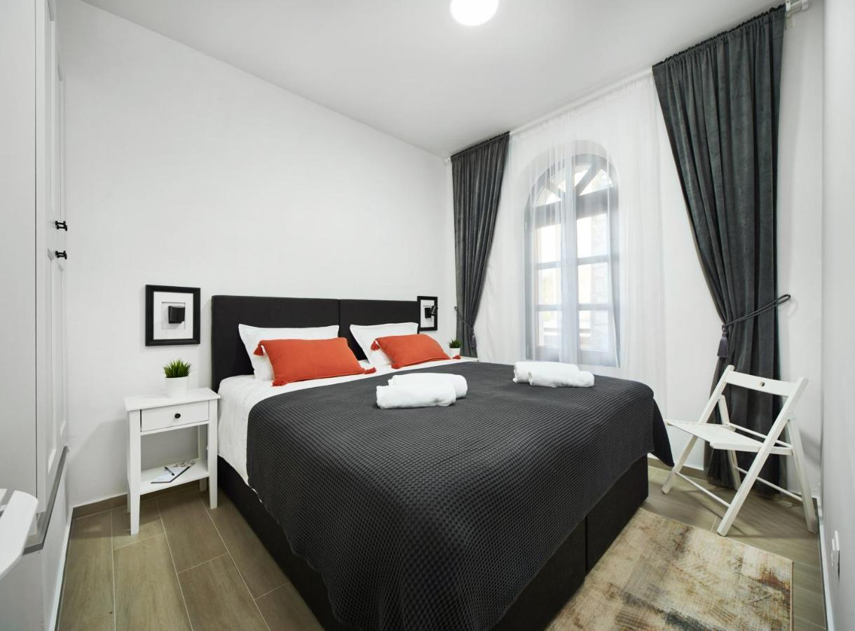 Cardo Apartment